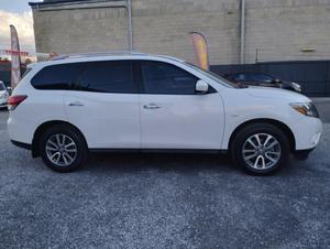 2014 Nissan Pathfinder ST R52