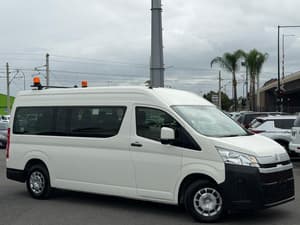 2020 Toyota Hiace Commuter Super LWB Auto