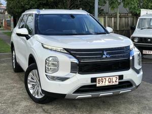 2023 Mitsubishi Outlander LS ZM