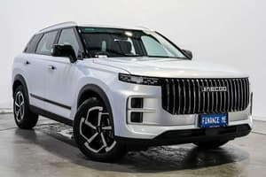 2025 OMODA JAECOO J7 Core