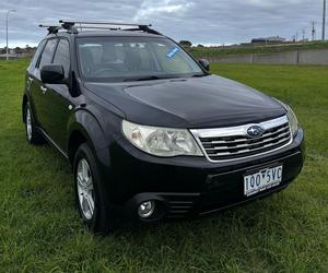 2010 SUBARU FORESTER X