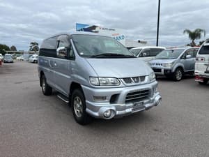 2005 Mitsubishi Delica Active Field Edition 4WD