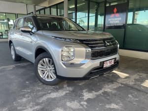 2024 Mitsubishi Outlander PHEV ES ZM