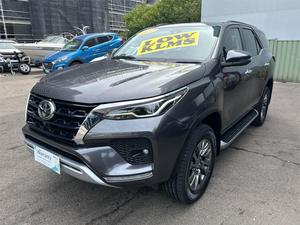 2022 Toyota Fortuner CRUSADE GUN156R