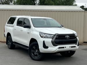 2022 Toyota Hilux SR Auto 4x4 Double Cab