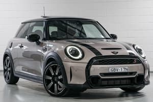 2023 MINI Hatch Cooper S MINI Yours F56 LCI-2