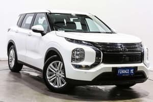2024 Mitsubishi Outlander ES ZM