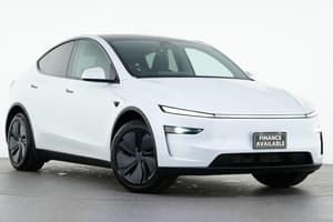 2025 Tesla Model Y Premium Rear-Wheel Drive
