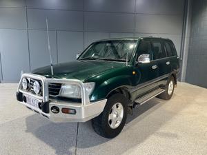 2002 TOYOTA LANDCRUISER GXL (4x4)
