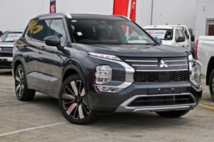 2025 Mitsubishi Outlander Exceed Tourer ZM