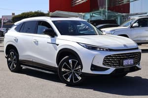 2025 MG HS Super Hybrid Essence AS33P