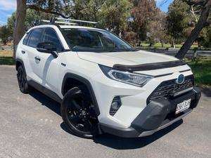 2020 Toyota RAV4 Cruiser Auto eFour