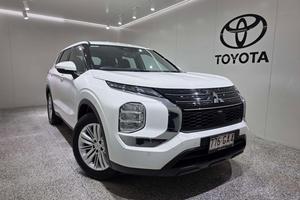 2022 Mitsubishi Outlander ES ZM