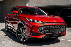 2025 MG HS Super Hybrid Essence AS33P