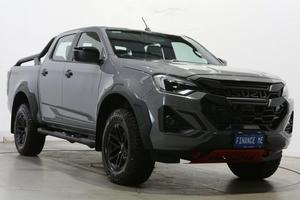 2025 Isuzu D-MAX BLADE 4X4