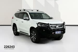 2015 Mitsubishi PAJERO SPORT GLX (4x4) QE