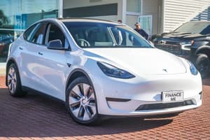 2022 Tesla Model Y Rear-Wheel Drive