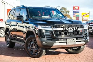 2026 Toyota Landcruiser GR Sport FJA300R