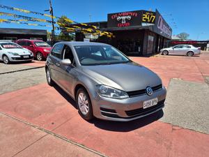 2017 VOLKSWAGEN GOLF 92 TSI TRENDLINE