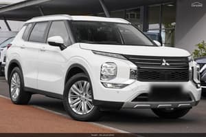 2023 Mitsubishi Outlander LS ZM