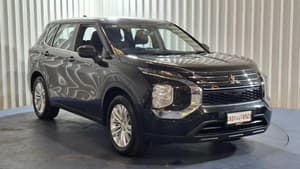 2023 Mitsubishi Outlander ES ZM