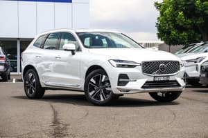 2025 Volvo XC60 Plus B5 Bright