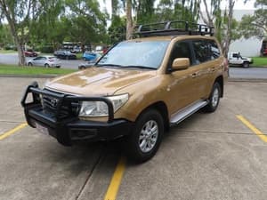2010 Toyota Landcruiser GXL UZJ200R