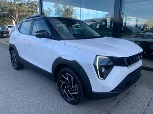 2026 Mahindra XUV3XO AX7L