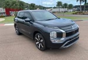 2025 Mitsubishi Outlander Exceed Tourer ZM