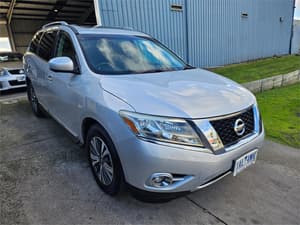 2013 Nissan Pathfinder ST-L R52