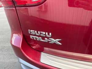 2019 Isuzu MU-X LS-T