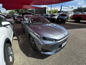 2024 MG HS Essence AS33