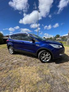 2015 FORD KUGA TREND (AWD)