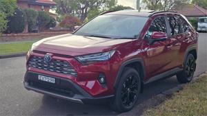2022 Toyota RAV4 CRUISER (2WD) HYBRID AXAH52R
