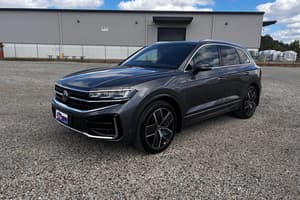 2024 Volkswagen Touareg 210TDI R-Line RC