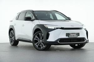 2025 Toyota bZ4X YEAM15R