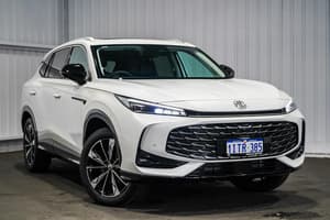 2025 MG HS Essence Auto MY25