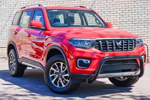 2023 Mahindra Scorpio Z8