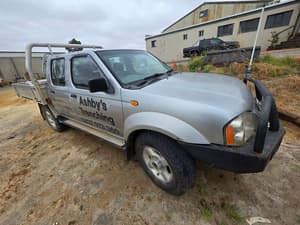 2003 NISSAN NAVARA