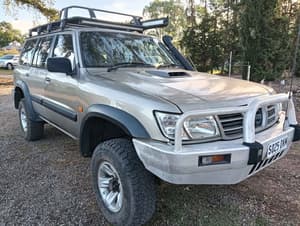 2002 NISSAN PATROL ST (4x4)