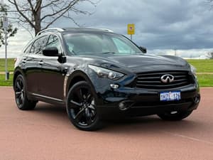 2016 INFINITI QX70 S Premium S51