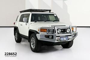 2012 Toyota FJ CRUISER GSJ15R