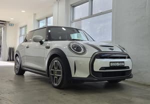 2023 MINI Hatch Cooper SE MINI Yours Auto