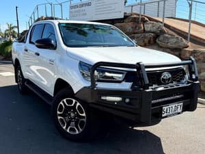 2025 Toyota Hilux SR5 48V Auto 4x4 Double Cab