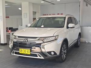2020 MITSUBISHI OUTLANDER LS 7 SEAT (2WD)