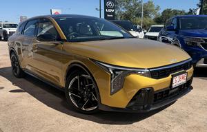 2025 Kia K4 GT-Line CL4m