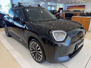 2024 MINI Aceman E Classic J05