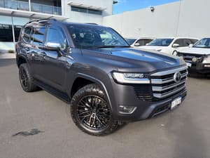 2021 Toyota Landcruiser Sahara FJA300R