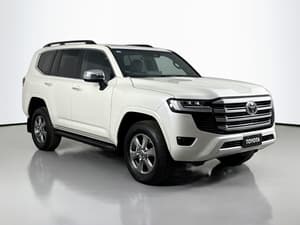 2025 Toyota Landcruiser Sahara FJA300R