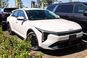 2025 Kia K4 Sport+ CL4m